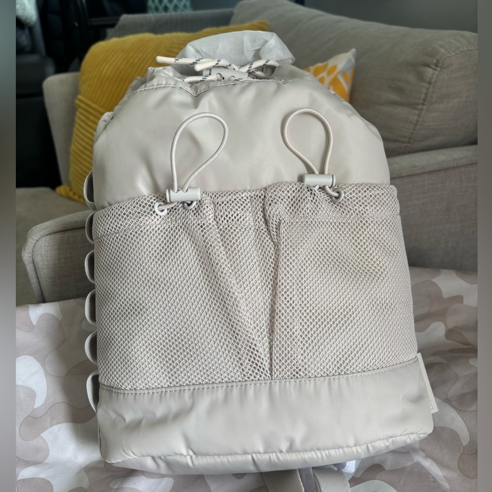 NWT Dagne Dover Nova Sling Drawstring Bag Moonbeam color
